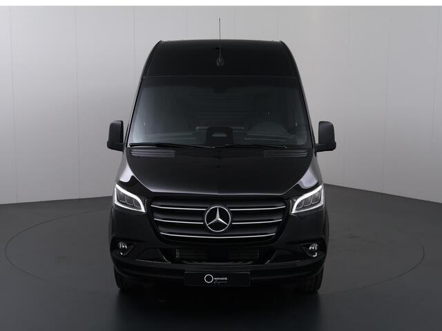 Mercedes-Benz SPRINTER 319 CDI | L2 H2 | AUTOMAAT | BPM VRIJ! | ADAPTIEVE CRUISE CONTROL | NAVIGATIE | ACHTERUITRIJCAMERA | LED LAMPEN | METALLIC | KUNSTLEDERZWART | 3500 KG VOORBEREIDING TREKHAAK | BOEK JE VOL | CERTIFIED