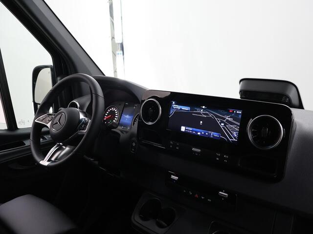 Mercedes-Benz SPRINTER 319 CDI | L2 H2 | AUTOMAAT | BPM VRIJ! | ADAPTIEVE CRUISE CONTROL | NAVIGATIE | ACHTERUITRIJCAMERA | LED LAMPEN | METALLIC | KUNSTLEDERZWART | 3500 KG VOORBEREIDING TREKHAAK | BOEK JE VOL | CERTIFIED