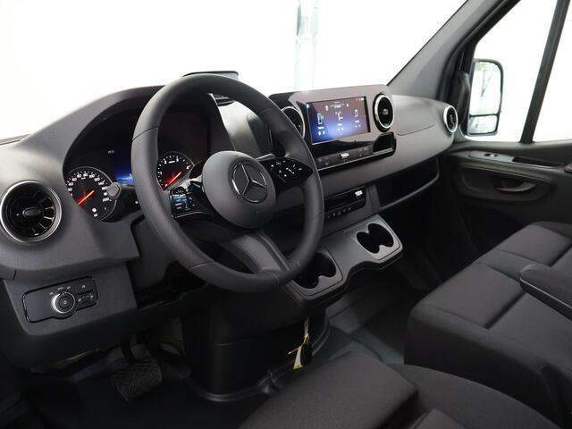 Mercedes-Benz SPRINTER 315 CDI | L2 H2 | RWD | Aut. | PRO | BPM VRIJ! | ACHTERUITRIJCAMERA | 3500 KG AHW | DODEHOEKASSISTENT | AIRCO | CRUISE | CARPLAY | ANDROID AUTO | METALLIC | 3-ZITS | MBUX SYSTEEM GROOT | CERTIFIED