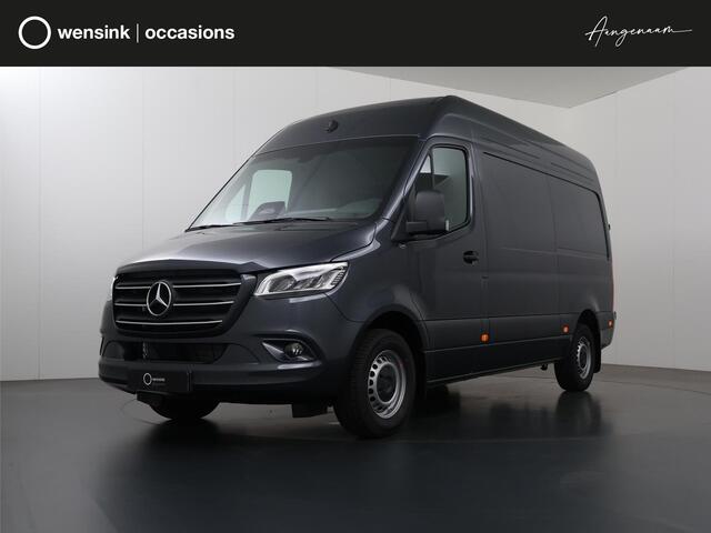 Mercedes-Benz SPRINTER 319 CDI | L2 H2 | AUTOMAAT | BPM VRIJ! | 190 PK | ADAPTIEVE CRUISE | 2X ZIJSCHUIFDEUR | NAVIGATIE | ACHTERUITRIJCAMERA | STOELVERWARMING | 3500 KG AHW VOORBEREIDING | LED | BUMPERS IN KLEUR | CERTIFIED
