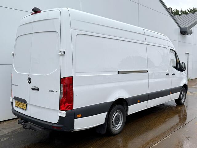 Mercedes-Benz SPRINTER 315 1.9 CDI Automaat L3H2 Climate Control Adaptieve Cruise Carplay Trekhaak 2.8t Camera Stoelverwarming Parkeersensoren voor achter
