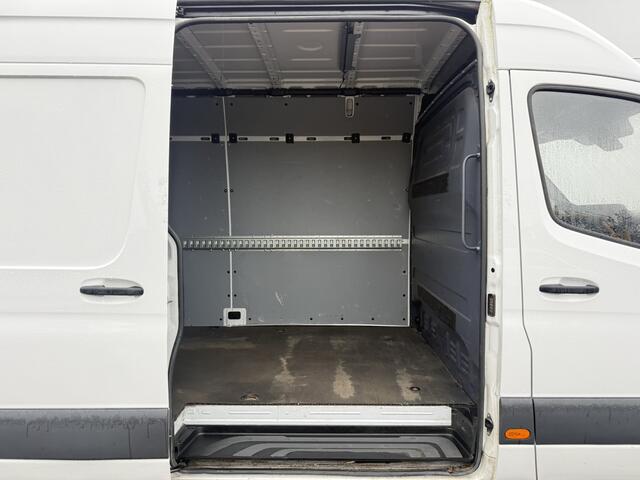 Mercedes-Benz SPRINTER 315 1.9 CDI Automaat L3H2 Climate Control Adaptieve Cruise Carplay Trekhaak 2.8t Camera Stoelverwarming Parkeersensoren voor achter