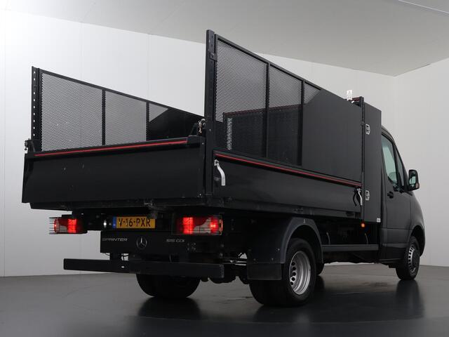 Mercedes-Benz SPRINTER 515 CDI | L2 | KIPPER 2-ZIJDIG | 3500 KG TREKHAAK | 3-ZITS | DUBBELLUCHT | AIRCO | CRUISE CONTROL | HOGE BOORDEN LAADBAK | CERTIFIED