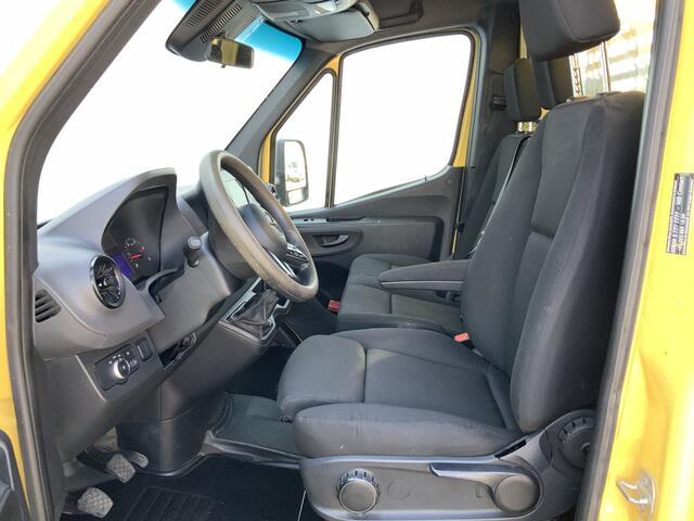 Mercedes-Benz SPRINTER 519 3.0 V6 Kipper 3 zijdig PTO WB 3,66 Airco 3 Zits Bakmaat L.350/B.215/H0.40 CM Dub Lucht Cilinders. 6 Euro 6