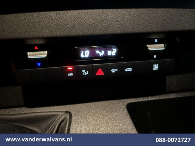 Mercedes-Benz SPRINTER 317 CDI 170pk L2H2 Euro6 Airco | Camera | Apple Carplay | Cruisecontrol Android Auto, Stoelverwarming, Chauffeursstoel, Parkeersensoren, Bijrijdersbank