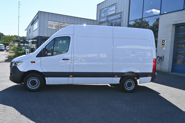 Mercedes-Benz SPRINTER 317 CDI L2H2 Pro HD MBUX Navigatie met camera en parkeerpakket, Winterpakket, Etc.