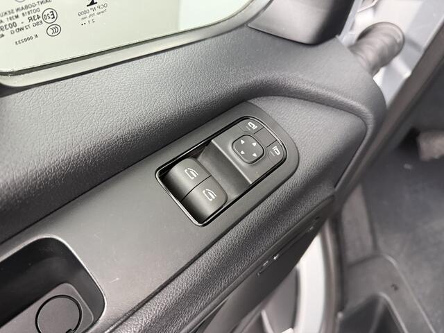 Mercedes-Benz SPRINTER 317CDi Automaat L2H2 | Led | Exclusive | Navigatie | Multimedia | Airco | Cruise | 3-Zits
