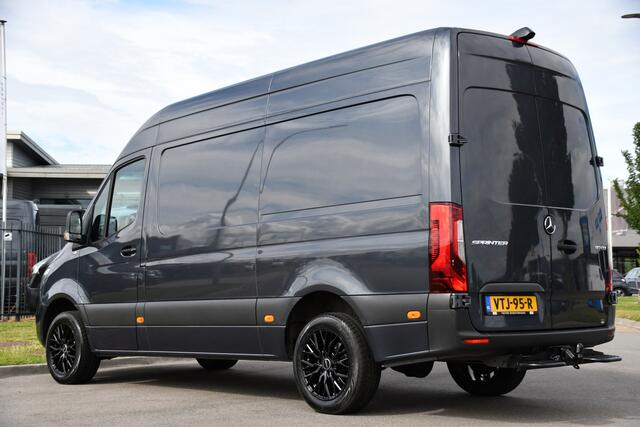 Mercedes-Benz SPRINTER 317 1.9 CDI L2H2 RWD PB Edition Camera, Cruise, Carplay, 3500kg Trekhaak, LED, 170pk, 10,5'' Mbux, Geveerde stoel, Multimedia, Uniek!