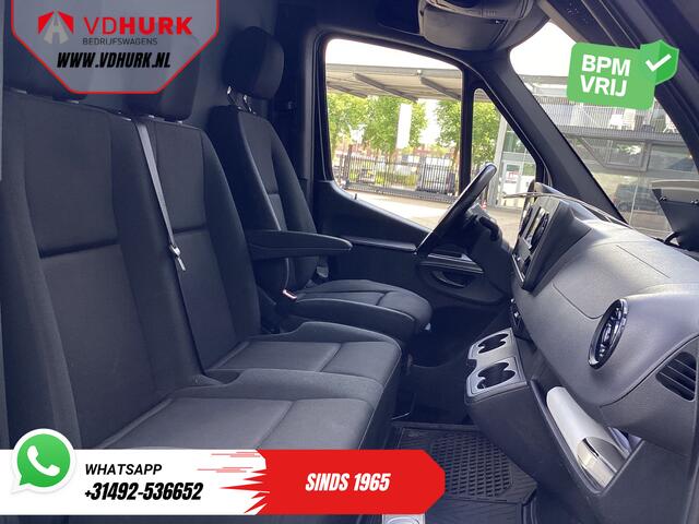 Mercedes-Benz SPRINTER 317 CDI Aut. L2H2 LED/ Gev.Stoel/ Stoelverw./ Standkachel/ Carplay/ Cruise/ Camera/ Trekhaak