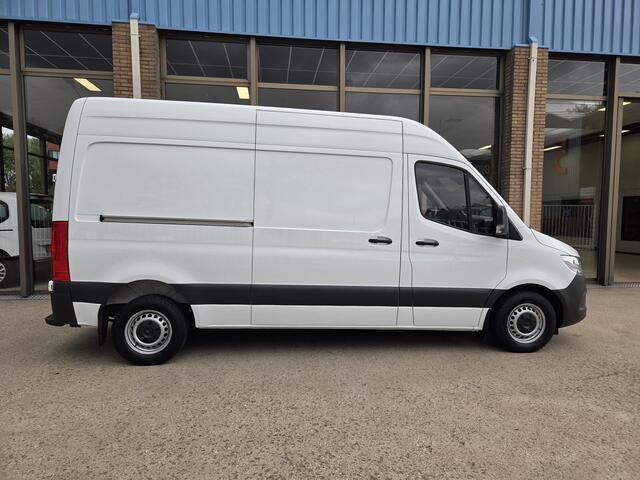Mercedes-Benz SPRINTER Automaat 110Kw/150Pk Airco Navi Achteruitrijcamera Achteropstap Cruisecontrol Stoelverwarming