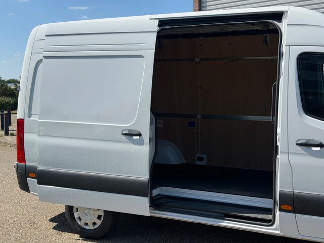 Mercedes-Benz SPRINTER 317CDI L2H2 Automaat Airco Navi Cruisecontrol 36000KM EURO 6