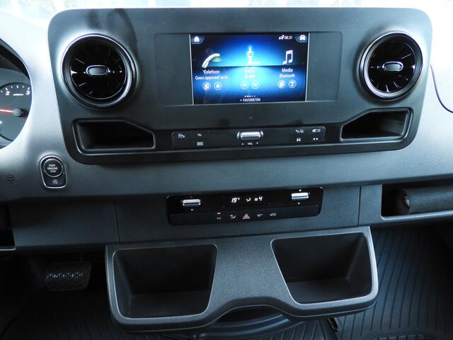 Mercedes-Benz SPRINTER 317 1.9 CDI L3H2 AUT | LEDER | CAMERA | CARPLAY | CRUISE | MBUX