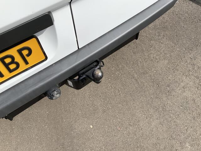 Mercedes-Benz SPRINTER 316 2.2 CDI 366 L2H2 Airco Trekhaak 3500 kg Camera Euro 6