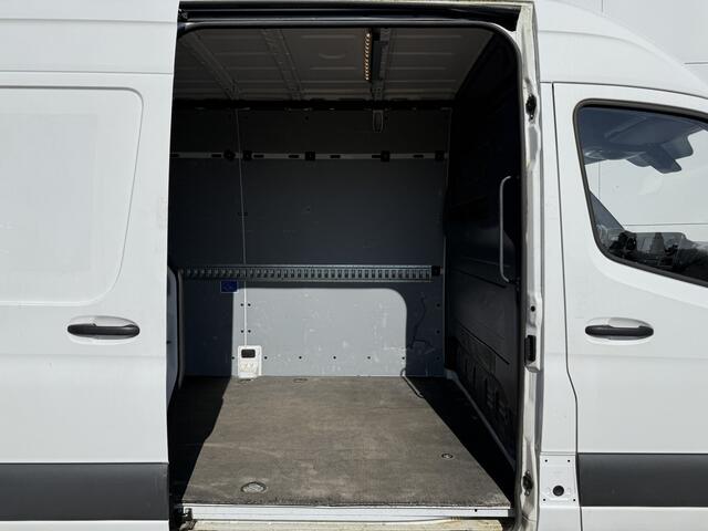 Mercedes-Benz SPRINTER 315 1.9 CDI L2H2 Automaat Standkachel Carplay Camera ACC Parkeersensoren V+A Trekhaak