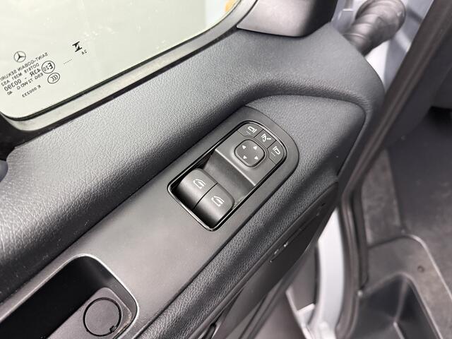 Mercedes-Benz SPRINTER 317CDI Automaat L2H2 Led Exclusive | Model 2025 | 10" Navigatie+Camera | 3-Zits | Airco | Cruise | Betimmering