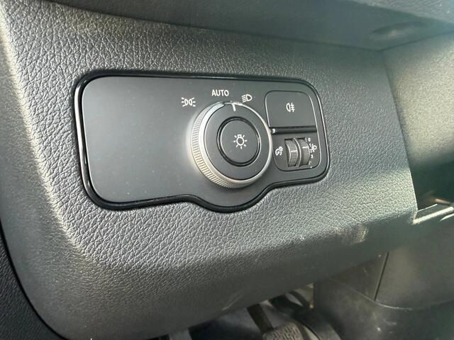 Mercedes-Benz SPRINTER 317CDI Dubbelcabine Openlaadbak Airco 3500KG Trekhaak EURO 6 25000KM