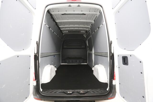 Mercedes-Benz SPRINTER 314 CDI 143PK L2H2 | Automaat | Airco | Camera | Cruise | 3 Zits | Trekhaak | Carplay