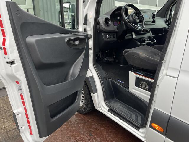 Mercedes-Benz SPRINTER 314 CDI L2H2 Werkplaats Omvormer Trekhaak Kastinrichting Ladekasten inrichting Airco Cruise controle Apple carplay 1e Eigenaar Euro 6 Bpm vrij voor particulier gebruik!!