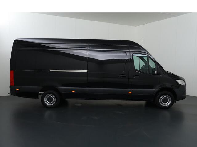 Mercedes-Benz SPRINTER 317 CDI | Aut. | L3 H2 | Pro | Parkeercamera | Navigatie | Trekhaak | Apple Carplay | Laadruimte-betimmering | Vliegtuigrails | 3-zits | Certified