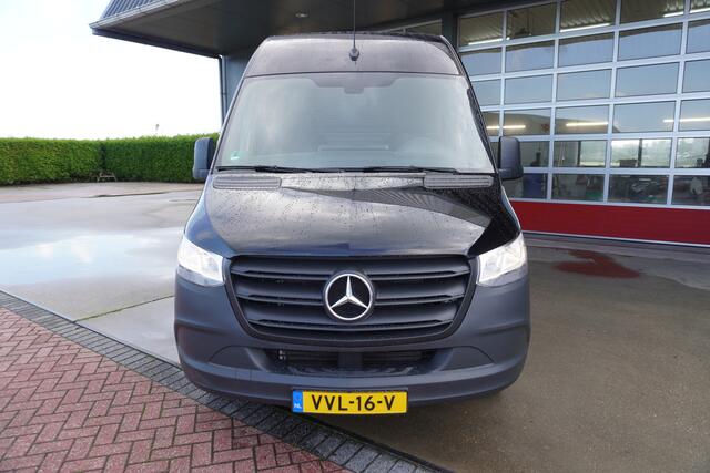 Mercedes-Benz SPRINTER 317 CDI 170pk L3H2 RWD 3500kg Trekhaak met oprijschans/ omvormer /Elekr.Dakventilator AUTOMAAT