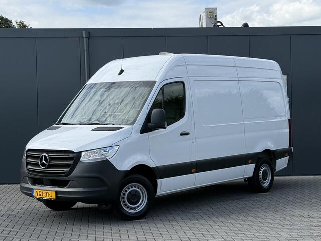 Mercedes-Benz SPRINTER 316 CDI 164 PK AUTOMAAT / L2H2 / HYDR. LAADKLEP / AFNEEMBARE 2.8 TONS TREKHAAK / CAMERA / 1e EIG.