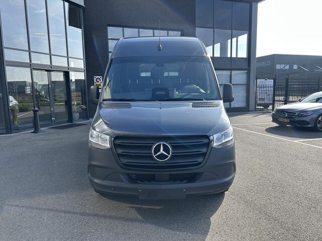 Mercedes-Benz SPRINTER 319 CDI L2 H2 Pro / 3500KG Trekhaak / MBUX / Navigatie / Cruise control / Airco / 270 Graden achterdeuren