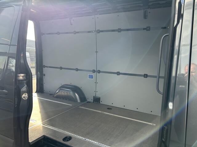 Mercedes-Benz SPRINTER 319 CDI L2 H2 Pro / 3500KG Trekhaak / MBUX / Navigatie / Cruise control / Airco / 270 Graden achterdeuren