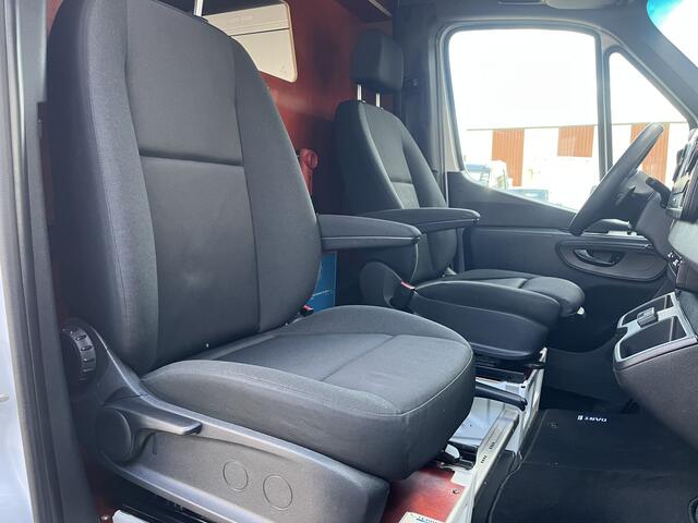 Mercedes-Benz SPRINTER 314 2.2 CDI L2H2 Werkplaats Omvormer Trekhaak Kastinrichting Ladekasten inrichting Airco Cruise controle Apple carplay 1e Eigenaar Euro 6 Bpm vrij voor particulier gebruik!!