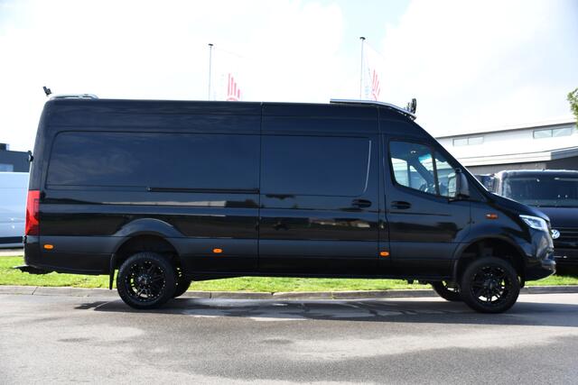 Mercedes-Benz SPRINTER 319 V6 3.0 CDI L3H2 Black Edition FULL OPTIONS! Cruise, 360 Camera, Carplay, 10,5 Mbux, 190pk, 2 x Schuifdeur, Sper, LED, Leder, Stoelverwarming, Standkachel, Trekhaak, Uniek!