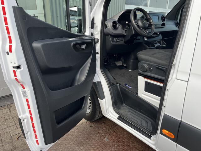Mercedes-Benz SPRINTER 314 2.2 CDI L2H2 Werkplaats Omvormer Trekhaak Kastinrichting Ladekasten inrichting Airco Cruise controle Apple carplay 1e Eigenaar Euro 6 Bpm vrij voor particulier gebruik!!