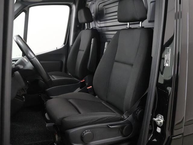 Mercedes-Benz SPRINTER 317 CDI | L2 H2 | NAVIGATIE | PARKEERCAMERA | 2-ZITS | STANDKACHEL | STOELVERWARMING | ALARM | CERTIFIED