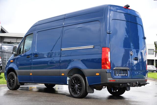 Mercedes-Benz SPRINTER 317 1.9 CDI L2H2 RWD AMG Edition Adaptieve Cruise, 360 Camera, Carplay, 2 x Schuifdeur, LED, Automaat, 170pk 3500kg Trekhaak, Uniek!