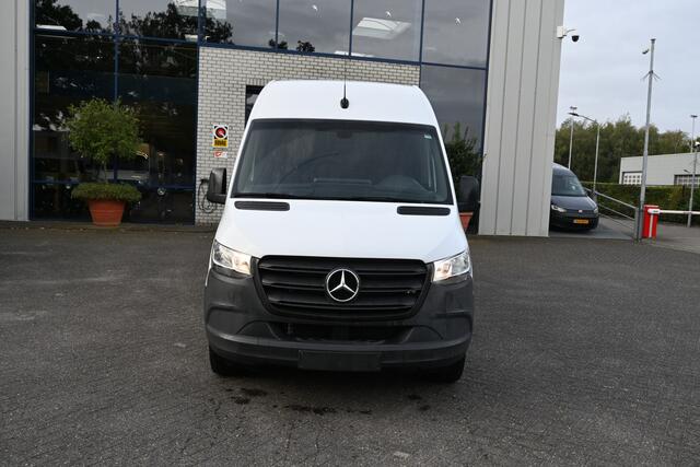 Mercedes-Benz SPRINTER 317 CDI L3H2 RWD 3500kg Trekhaak, MBUX navigatie met camera, Etc.