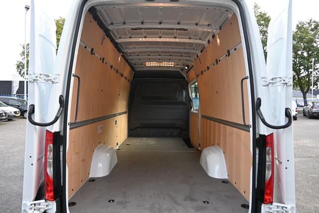 Mercedes-Benz SPRINTER 317 CDI L3H2 RWD 3500kg Trekhaak, MBUX navigatie met camera, Etc.