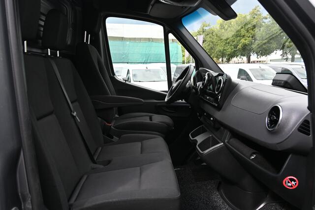Mercedes-Benz SPRINTER 317 CDI L2H2 Pro LED, Geveerde stoel, Navigatie met camera