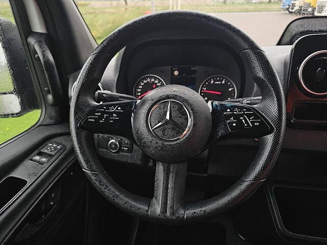 Mercedes-Benz SPRINTER 317 1.9 CDI L3H2 Pro Cruise control, Airco, Pdc, Navi, Camera, LED, Carplay, Automaat, Mbux10, Lane-assist, Stoelverwarming, Dodehoek Detectie, Nieuw Model