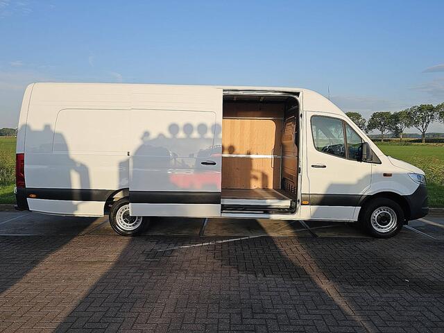 Mercedes-Benz SPRINTER 317 1.9 CDI L4H2 Base Cruise control, Airco, Pdc, Navi, Camera, Lane-assist, Stoelverwarming, Dodehoek detectie