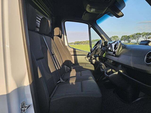 Mercedes-Benz SPRINTER 317 1.9 CDI L4H2 Base Cruise control, Airco, Pdc, Navi, Camera, Lane-assist, Stoelverwarming, Dodehoek detectie