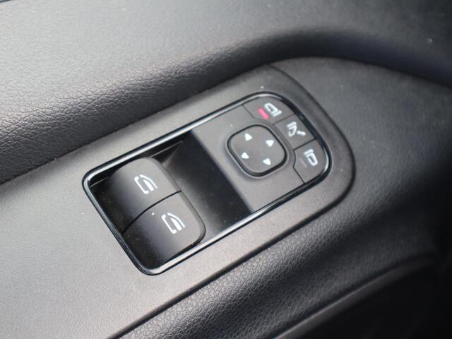 Mercedes-Benz SPRINTER 317 CDI L2H2 3.5T TREKHAAK NAVI CARPLAY/ANDROID AUTO VOORBER. 3,5T AHW