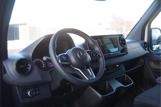 Mercedes-Benz SPRINTER 319 3.0 CDI V6 L2H1 AUT. LED, 2.8T TREKHAAK, STANDKACHEL, CAMERA, NAVI, CLIMA