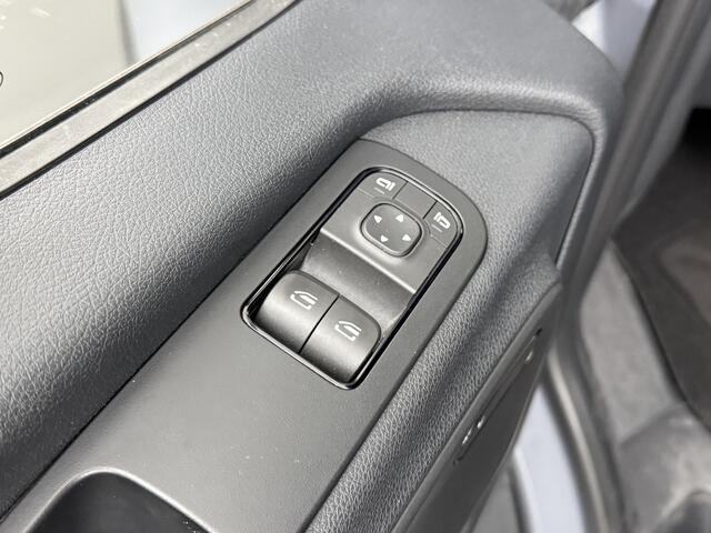 Mercedes-Benz SPRINTER 319CDI 3.0V6 Automaat L2H2 Exclusive | Standkachel | Led | Airco | Multimedia | Camera | 2800Kg Trekhaak