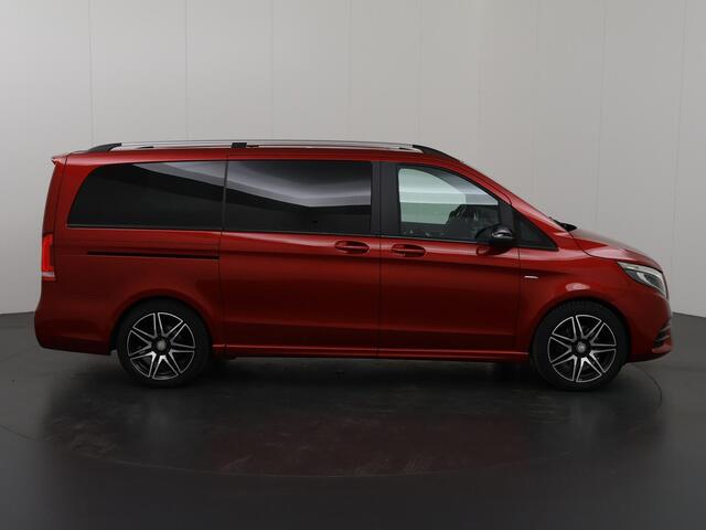 Mercedes-Benz V-KLASSE 250d Avantgarde Edition 190 PK | L2 | DC | AMG-Line | Night Pakket | 2X Zijschuifdeur | Lederen Bekleding | Comand Online | 360 Camera | Cruise Control | 1e Eigenaar | Dealer Onderhouden