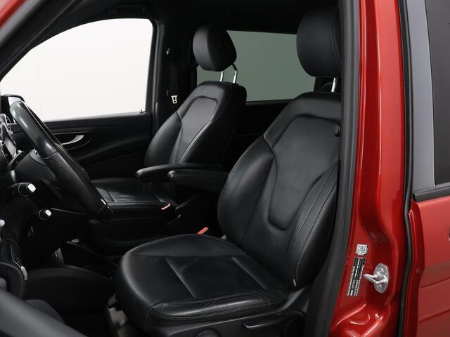 Mercedes-Benz V-KLASSE 250d Avantgarde Edition 190 PK | L2 | DC | AMG-Line | Night Pakket | 2X Zijschuifdeur | Lederen Bekleding | Comand Online | 360 Camera | Cruise Control | 1e Eigenaar | Dealer Onderhouden