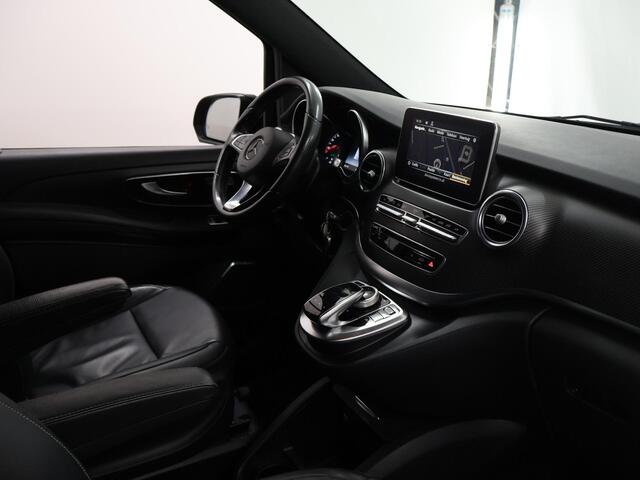 Mercedes-Benz V-KLASSE 250d Avantgarde Edition 190 PK | L2 | DC | AMG-Line | Night Pakket | 2X Zijschuifdeur | Lederen Bekleding | Comand Online | 360 Camera | Cruise Control | 1e Eigenaar | Dealer Onderhouden