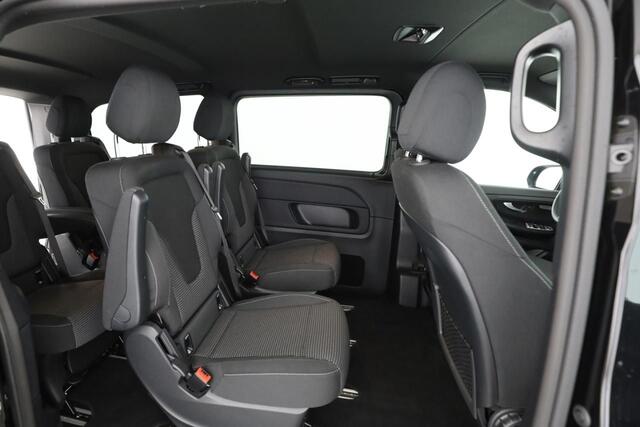 Mercedes-Benz V-KLASSE 220d Lang 6-zitter Night Pakket Sport Pakket LED Trekhaak 19 Inch AMG