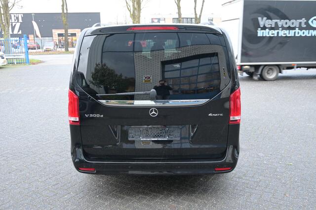 Mercedes-Benz V-KLASSE 300d 4-MATIC Extra Lang DC Avantgarde 2500kg trekhaak, Electrische deuren, 4x4