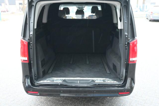Mercedes-Benz V-KLASSE 300d 4-MATIC Extra Lang DC Avantgarde 2500kg trekhaak, Electrische deuren, 4x4