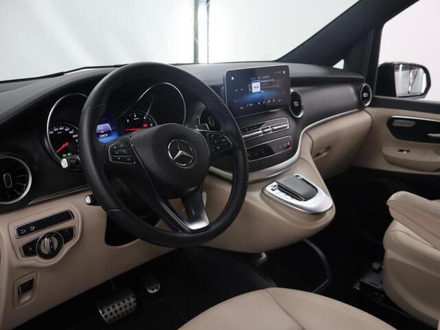 Mercedes-Benz V-KLASSE 300d 4-MATIC | L2 Lang | Avantgarde | AMG | Dubbele Cabine | Panoramadak | Agility Control Onderstel | 2x Elektrische schuifdeur | 360 Graden Camera | Intelligent LED | Certified |