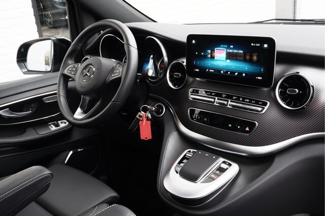 Mercedes-Benz V-KLASSE 300d / BPM VRIJ / DC / AMG / Panorama / 4.000km!! / 2x Elec Schuifdeur / Burmester / 360 Camera / Vol Opties / NIEUWSTAAT