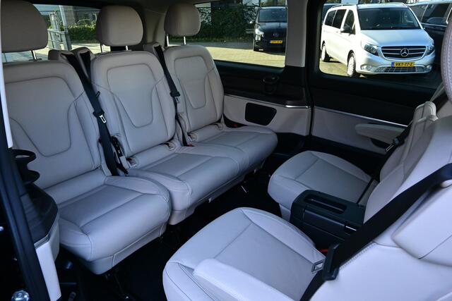 Mercedes-Benz V-KLASSE 300d 4-Matic L3 AMG uitvoering, Elektrische portieren, Distronic